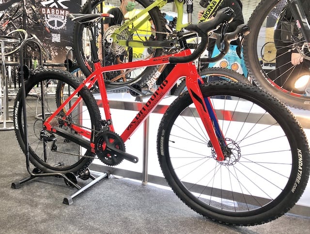 Da Bomb's Neutron carbon gravel bike