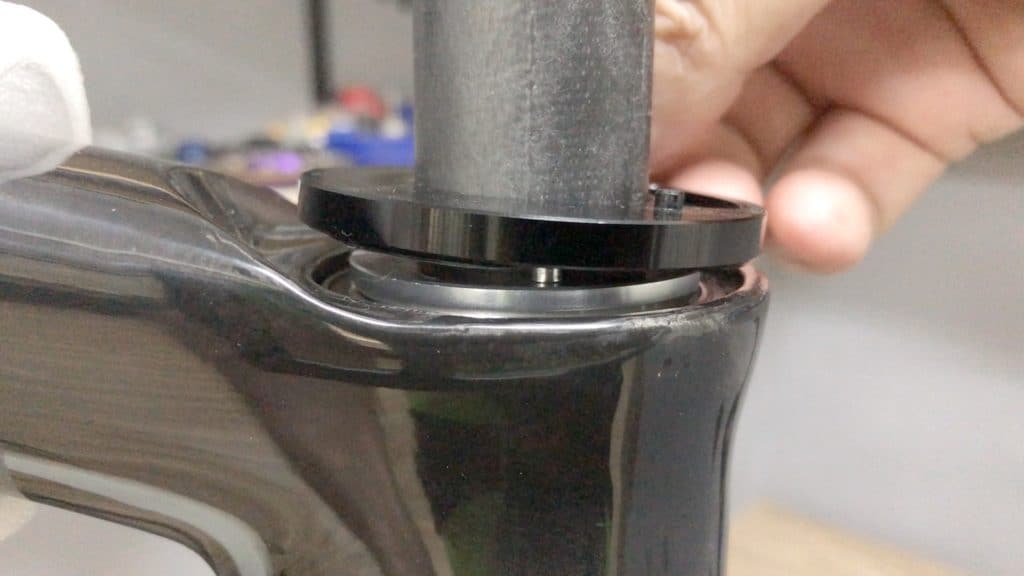 Installing the Main Spacer for Internal Cable Routing headset