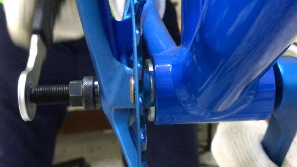 Removing a single speed drive side crank