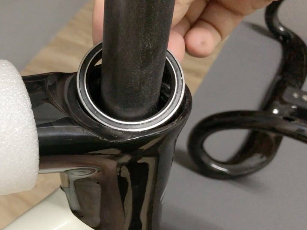 Top Bearing for Internal Cable Routing Headset